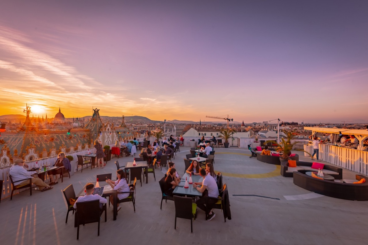 Budapest Info The 13 Best Rooftop Bars in Budapest