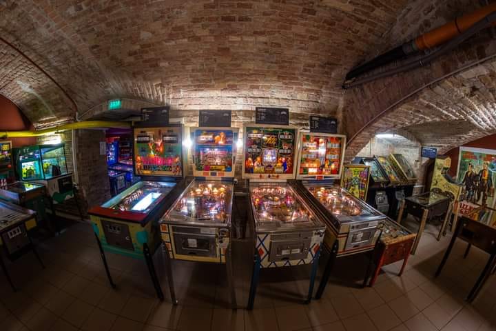 Budapest Pinball Museum: a Museum to Play In 